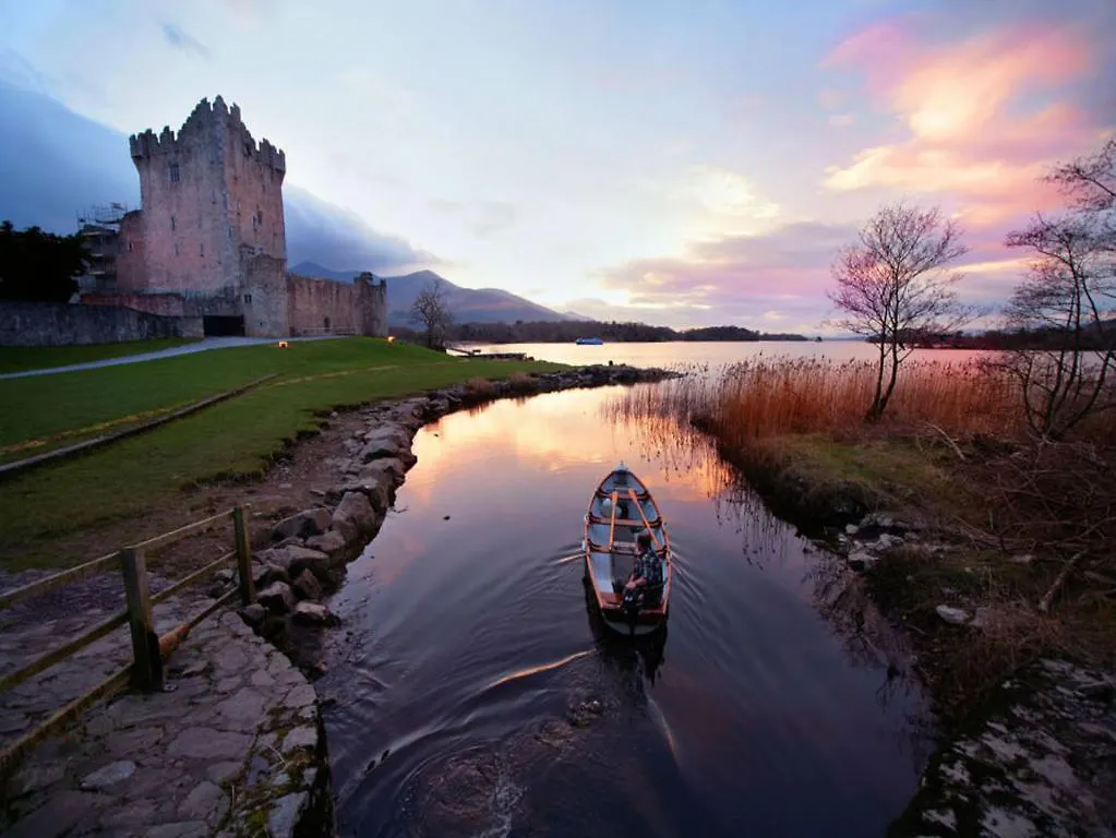 Killarney Dromhall Hotel 4*,